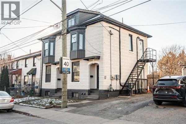70 Robert Street, Hamilton, ON, photo 2