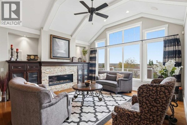Foyer - 70 Sheep River Heights, Okotoks, AB T1S2B6 Photo 5