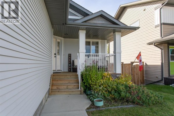 Dining room - 70 Truant Crescent, Red Deer, AB T4P0S9 Photo 2