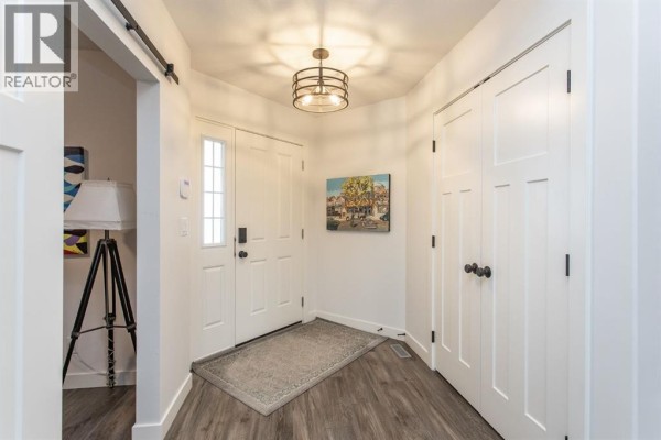 Den - 70 Truant Crescent, Red Deer, AB T4P0S9 Photo 4