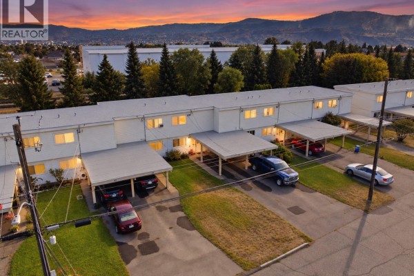 700 Collingwood Drive Unit# 32, Kamloops