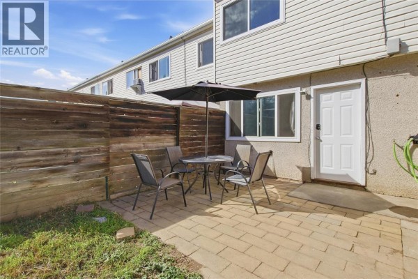 Foyer - 700 Collingwood Drive Unit# 32, Kamloops, BC V2B6B9 Photo 5