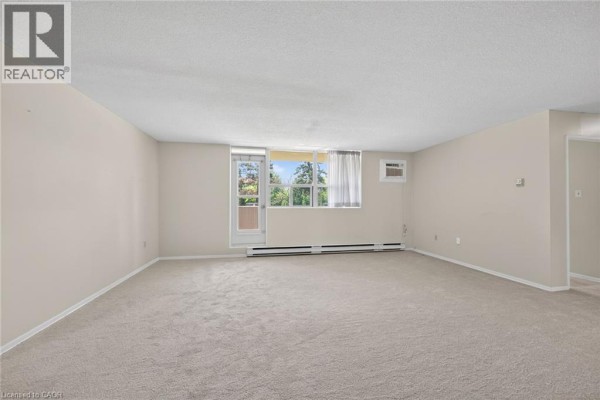 Bedroom - 700 Dynes Road Unit# 101, Burlington, ON L7N3M2 Photo 5
