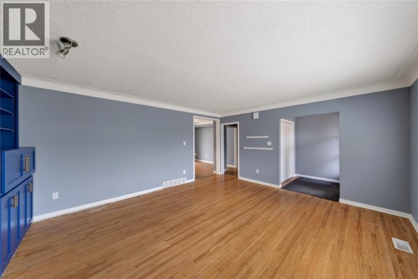 Bedroom - 700 Guthrie Drive, Sarnia, ON N7V1X8 Photo 5