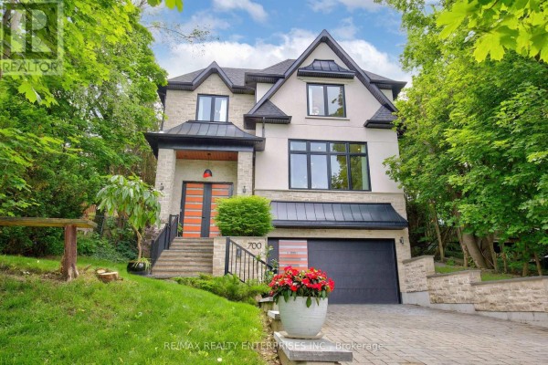 700 Hillcrest Road, Pickering, ON, photo 2