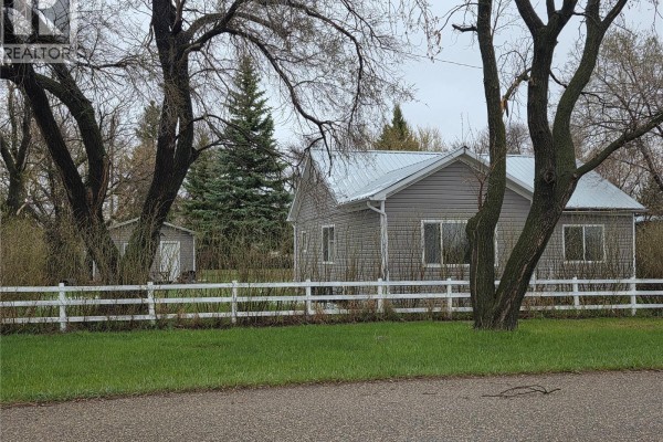700 Railway Avenue, Dysart, SK, photo 2