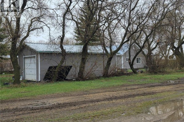 700 Railway Avenue, Dysart, SK, photo 3
