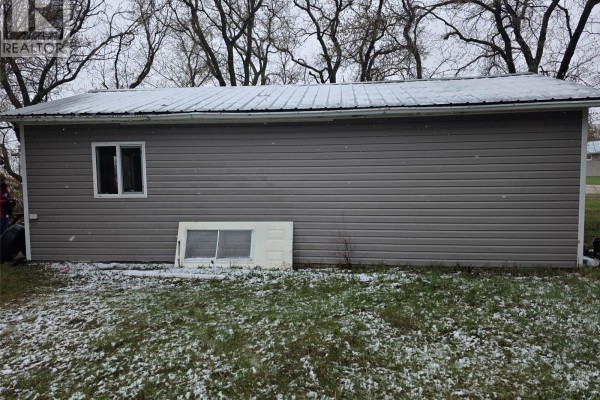 Bedroom - 700 Railway Avenue, Dysart, SK S0G1H0 Photo 5