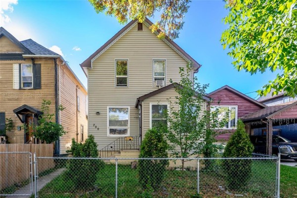 700 Simcoe Street, Winnipeg