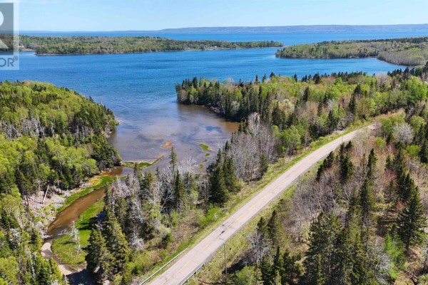 7004 Marble Mountain Road, Malagawatch, NS B0E2Y0 Photo 3