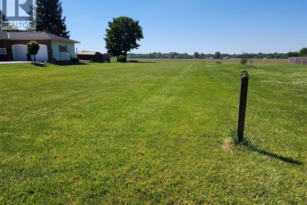 7005 Dufferin Avenue, Wallaceburg, ON, photo 2