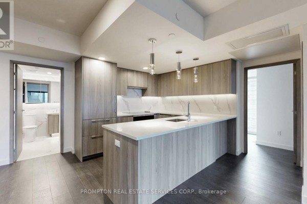7007 - 3 Concord Cityplace Way, Toronto, ON M5V0X4 Photo 2