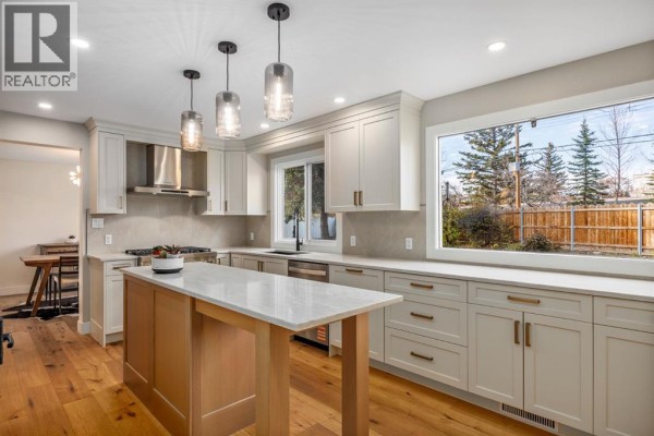 Kitchen - 7007 Kenosee Place Sw, Calgary, AB T2V2L6 Photo 5