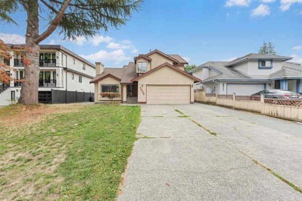 7008 129a Street, Surrey, BC V3W7B2 Photo 4
