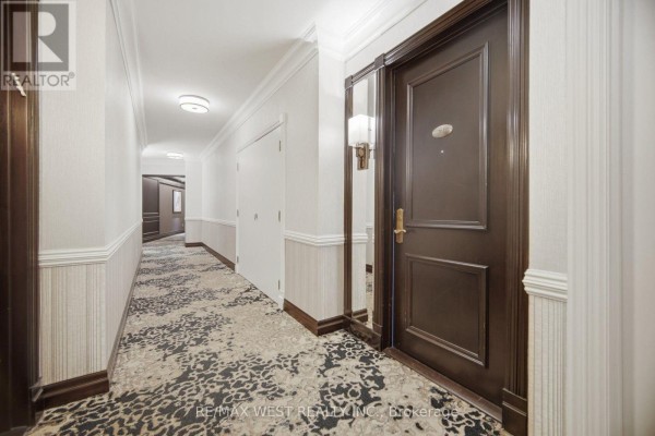 Bedroom 2 - 701 - 10 Old York Mills Road, Toronto, ON M2P2G9 Photo 5