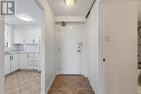 Bedroom - 701 - 1440 Heron Road, Ottawa, ON K1V0X2 Photo 5