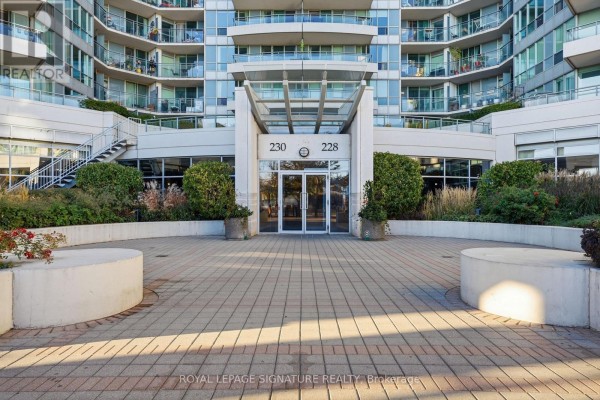 Dining room - 701 - 228 Queens Quay W, Toronto, ON M5J2X1 Photo 2