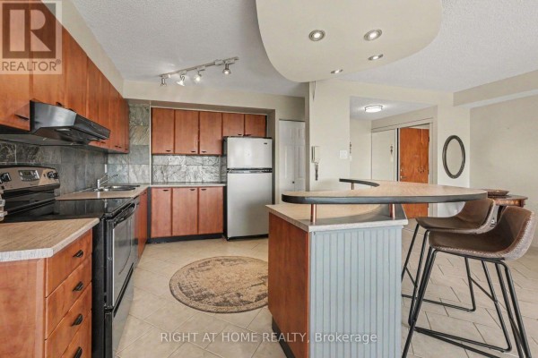 701 - 2759 Carousel Crescent, Ottawa, ON K1T2N5 Photo 5