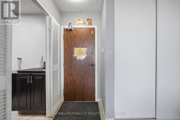 Primary Bedroom - 701 - 301 Prudential Drive, Toronto, ON M1P4V3 Photo 4