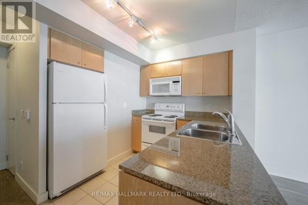 701 - 361 Front Street, Toronto, ON M5V3R5 Photo 4