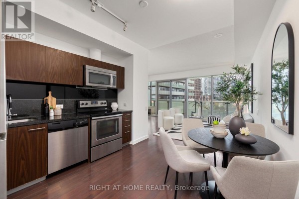 Dining room - 701 - 390 Cherry Street, Toronto, ON M5A0E2 Photo 2
