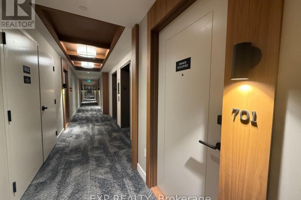 Primary Bedroom - 701 - 560 Rideau Street, Ottawa, ON K1N0G3 Photo 2
