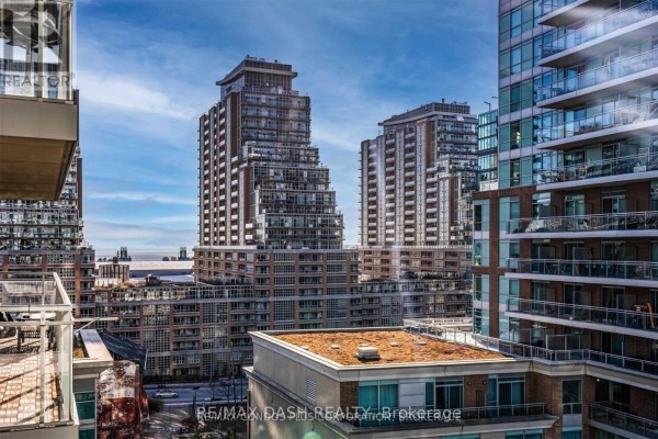 701 - 80 Western Battery Road, Toronto, ON M6K3S1 Photo 3