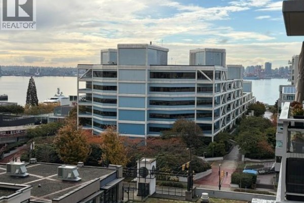701 175 W 1st Street, North Vancouver