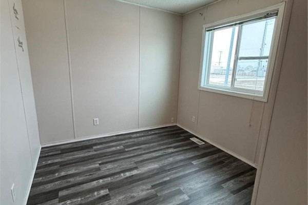 Bedroom - 701 2nd Avenue E, Shellbrook, SK S0J2E0 Photo 4
