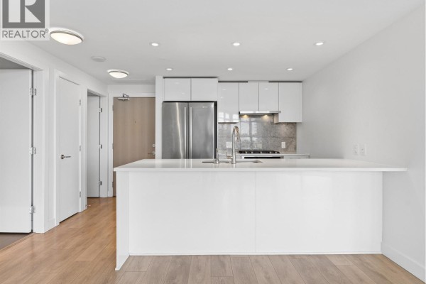 701 3557 Sawmill Crescent, Vancouver, BC V5S0E2 Photo 2