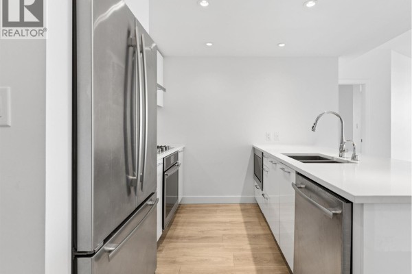 701 3557 Sawmill Crescent, Vancouver, BC V5S0E2 Photo 4