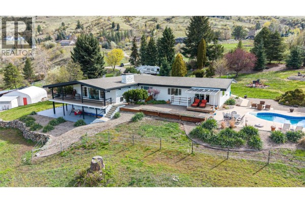 Workshop - 701 Robin Road, Vernon, BC V1B3B3 Photo 2