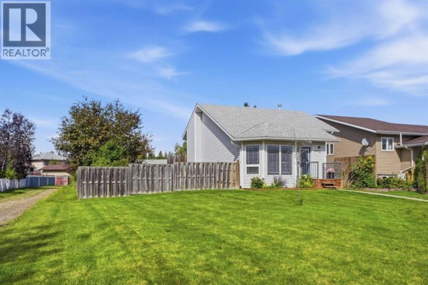 7012 60a Street, Rocky Mountain House, AB, photo 2