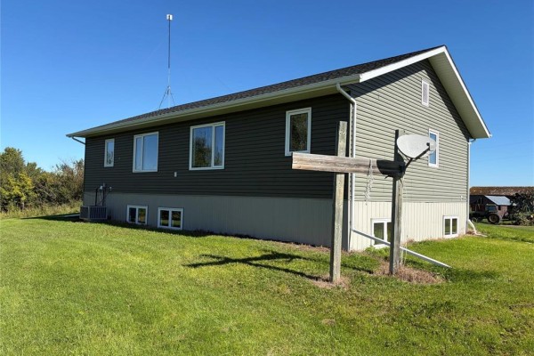70147 74n Road N, Elkhorn, MB R0M0N0 Photo 3