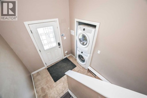 3pc Bathroom - 7018 90 Street, Grande Prairie, AB T8X0C1 Photo 2