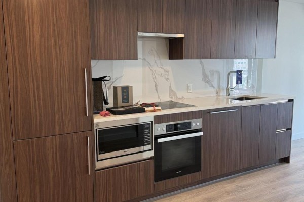 702 - 1 Concord Cityplace Way, Toronto, ON M5V0X3 Photo 5