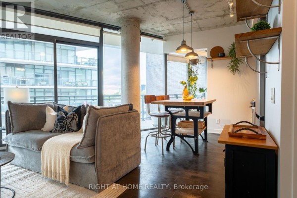 Dining room - 702 - 1201 Dundas Street E, Toronto, ON M4M1S2 Photo 2