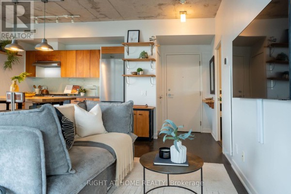 Primary Bedroom - 702 - 1201 Dundas Street E, Toronto, ON M4M1S2 Photo 4