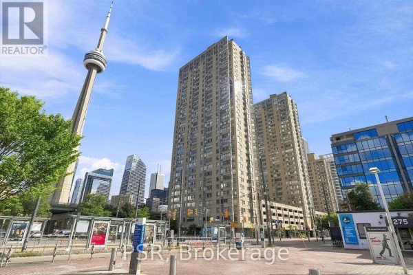 702 - 270 Queens Quay W, Toronto, ON, photo 2