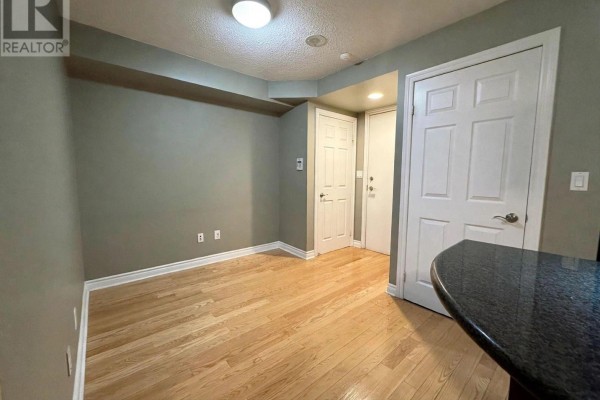 Bedroom - 702 - 270 Wellington Street W, Toronto, ON M5V3P5 Photo 4