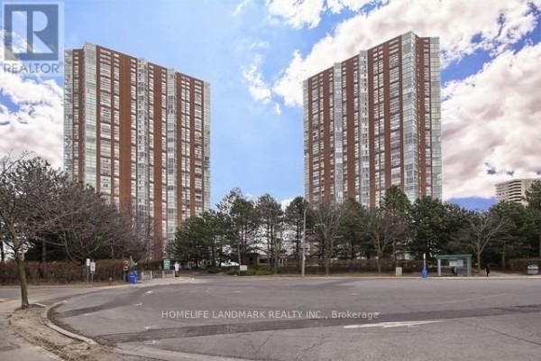 702 - 5 Concorde Place, Toronto