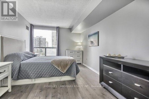 Bedroom 2 - 702 - 5 Concorde Place, Toronto, ON M3C3M8 Photo 5