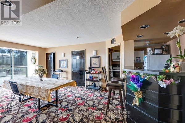 702 - 5100 Dorchester Road E, Niagara Falls, ON L2E7H4 Photo 3