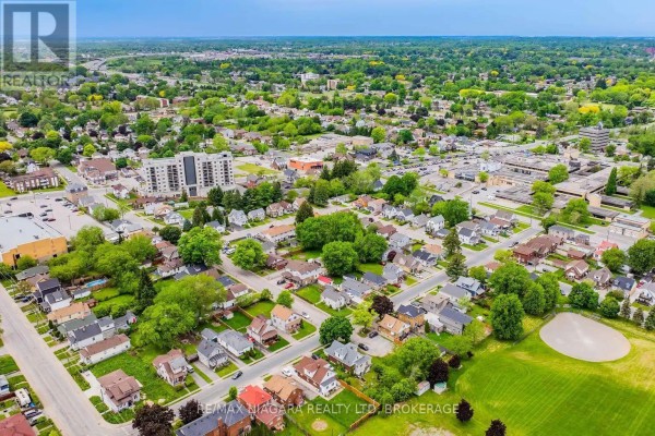 702 - 5100 Dorchester Road E, Niagara Falls, ON L2E7H4 Photo 5