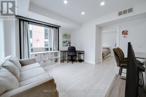 702 - 5299 Highway 7 Street, Vaughan, ON L4L7L9 Photo 4