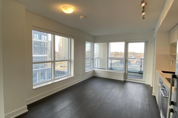 Kitchen - 702 - 7 Mabelle Avenue, Toronto, ON M5T0C9 Photo 2