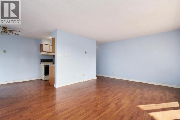 702 1026 Queens Avenue, New Westminster, BC V3M6B2 Photo 4