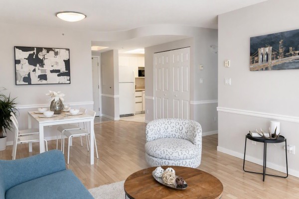 702 13353 108 Avenue, Surrey, BC V3T5T5 Photo 5