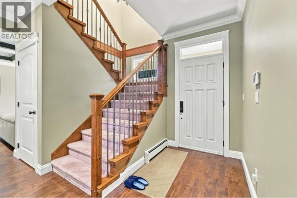 702 Grover Avenue, Coquitlam, BC V3J3C6 Photo 3