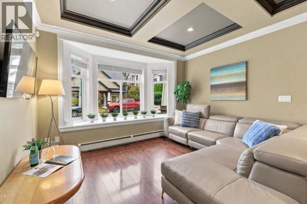 702 Grover Avenue, Coquitlam, BC V3J3C6 Photo 4